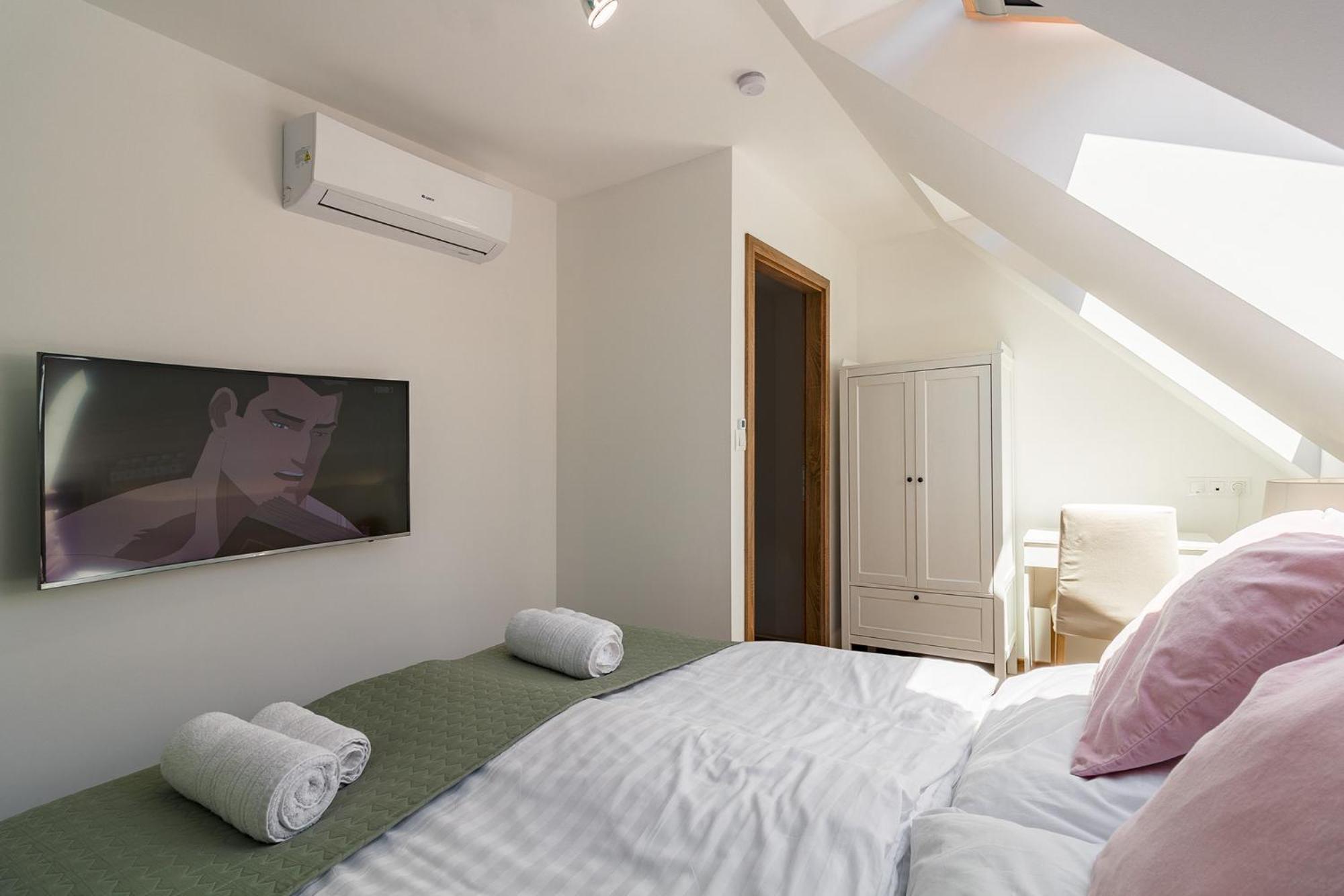 Monbuhim Twin Apartment Veszprem Exterior photo