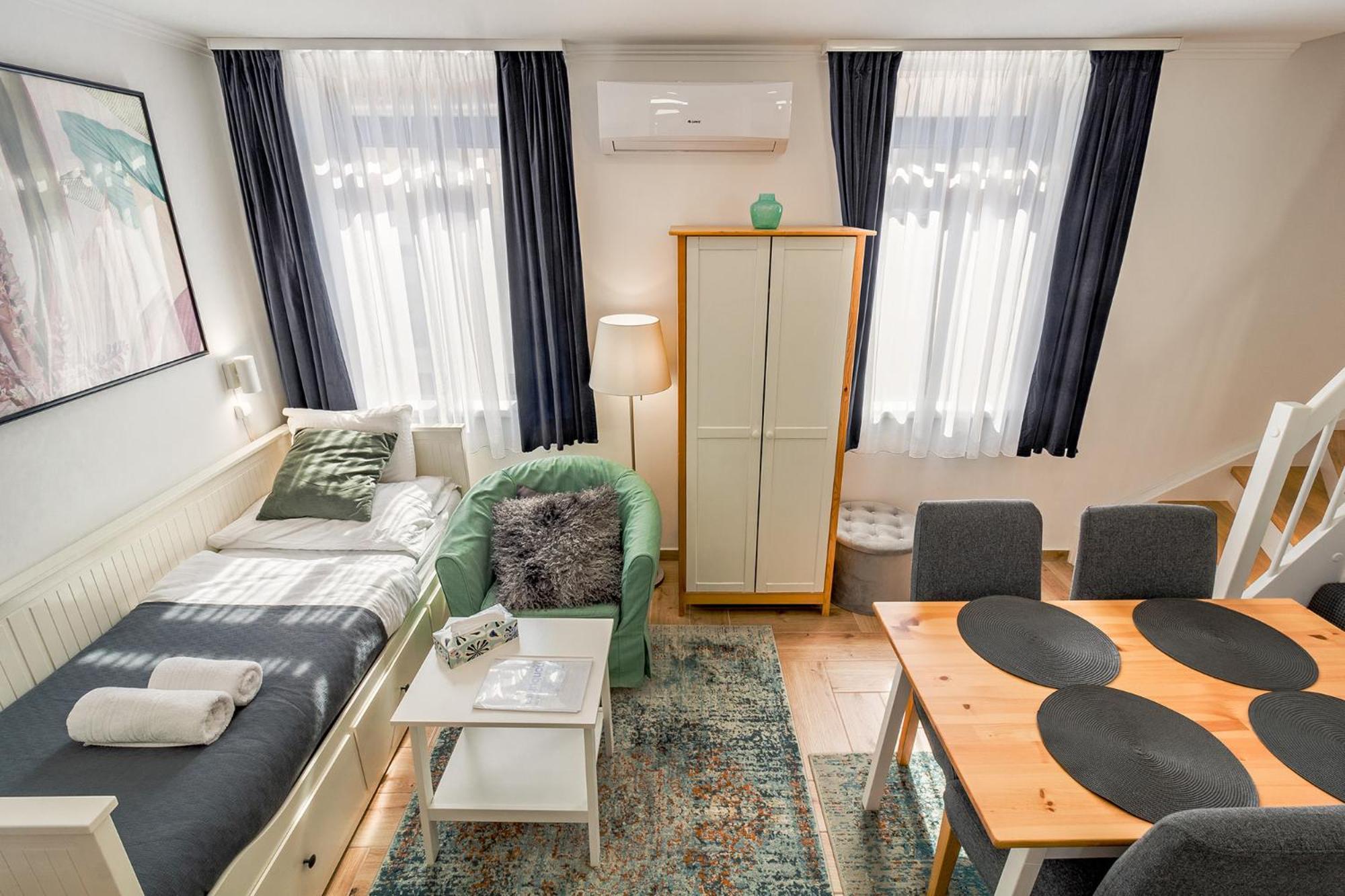 Monbuhim Twin Apartment Veszprem Exterior photo